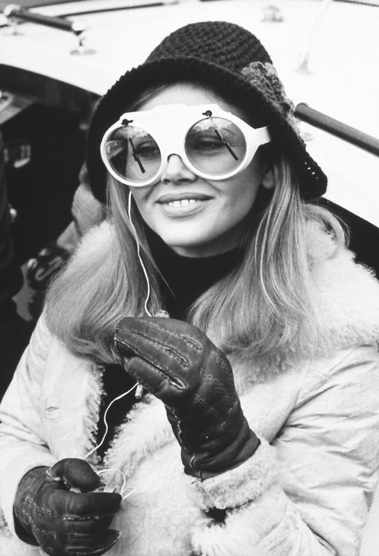 Britt_Ekland_mc15