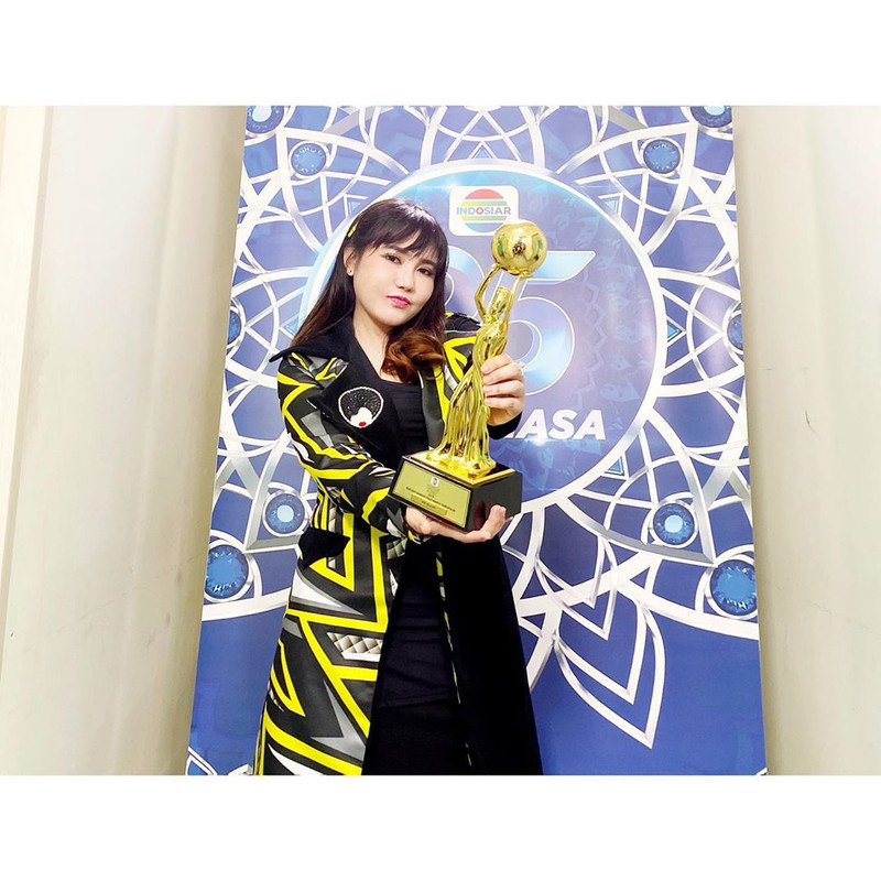 Via Vallen memenangkan nominasi