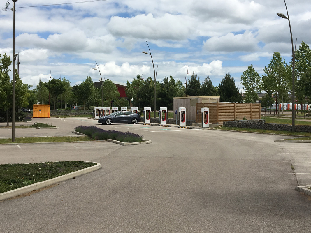 0B656B38-0211-4366-B1E7-197592E8A19A