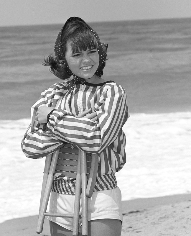 Sally_Field_b86