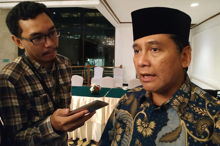 Ketua Umum Asosiasi Pengusaha Indonesia (Apindo) Hariyadi Sukamdani memberi keterangan seusai acara buka puasa di Grand Sahid Jaya, Jakarta, Rabu (22/5/2019).