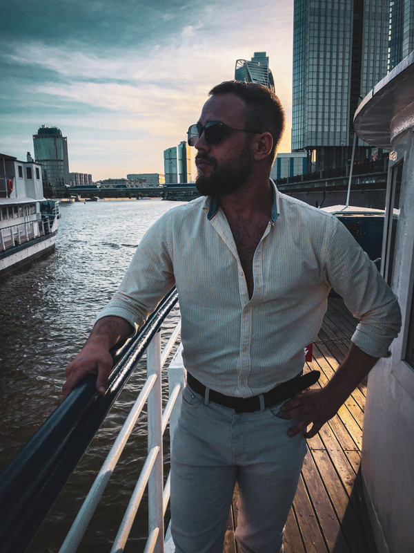 A07DB638-9020-4736-ACD4-926E8EB51A16