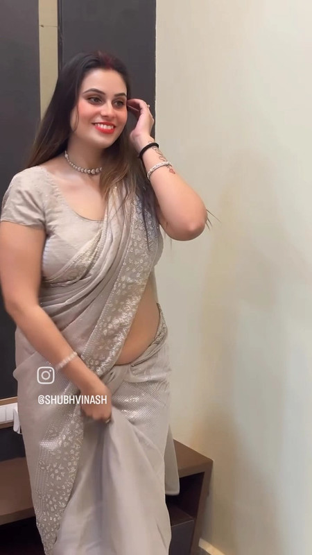 [Image: Fleshy-punjabi-lady-big-boobs-and-navel-...16-431.jpg]