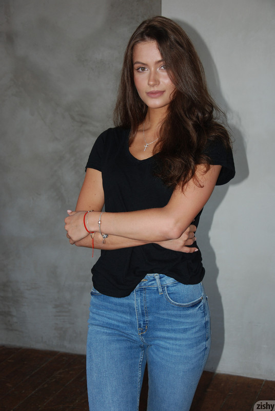 full_004_1737561739146311