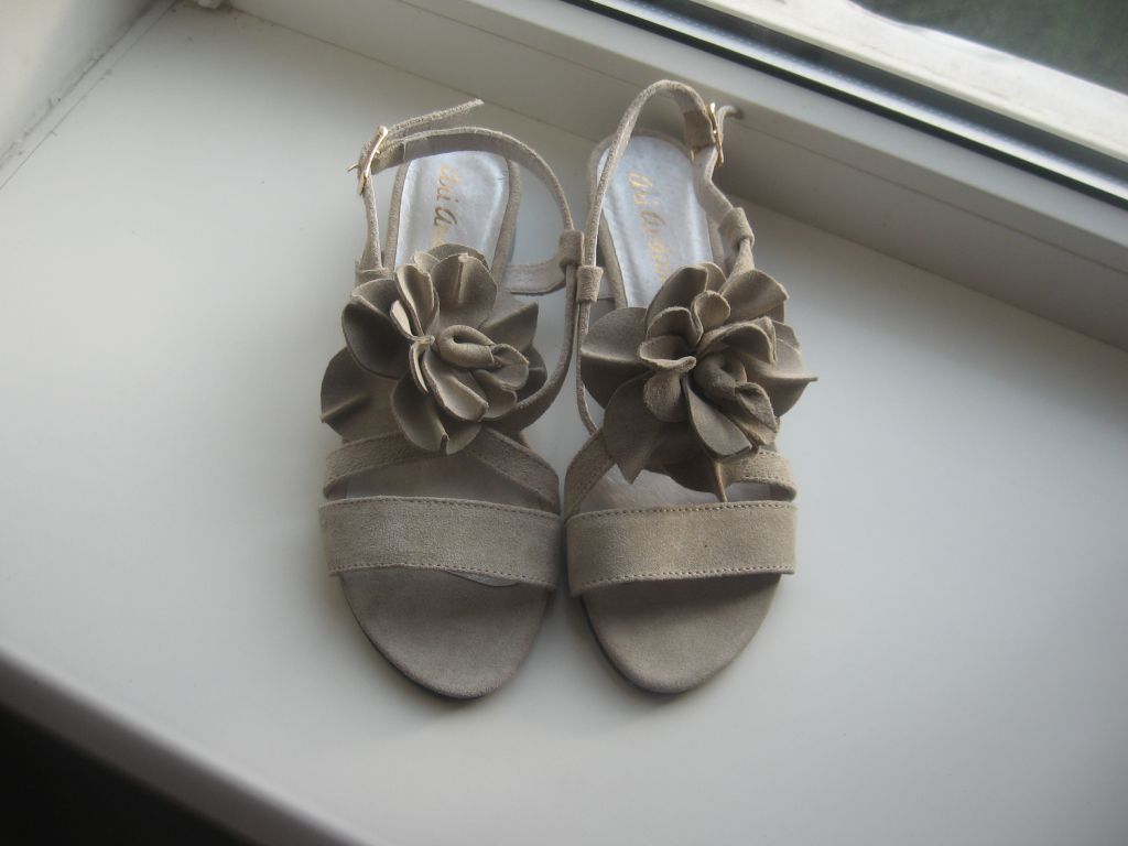 79aadb6481df5b5f4fb60a11536e5eff