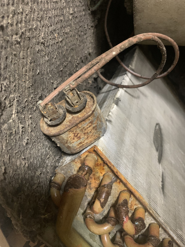 5647A627-4EFA-4B3C-BA62-76F506763B7E