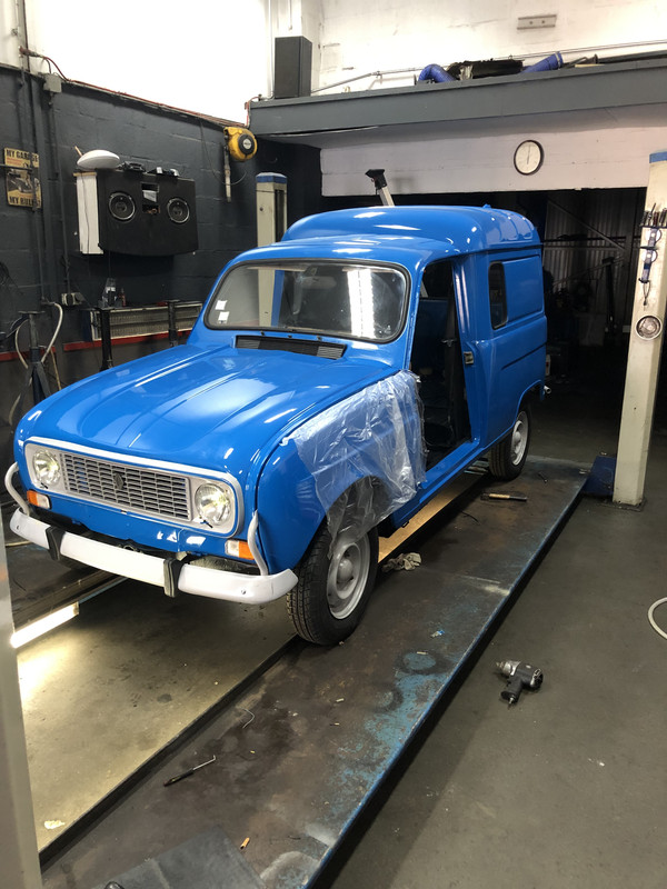 2B05FC75-14B0-4B74-9FD9-7B2E248990FC