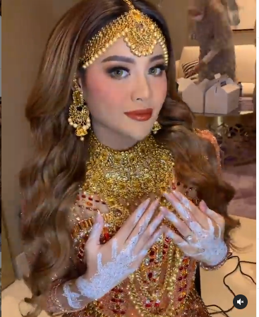 Potret Aurel Hermansyah di acara henna night