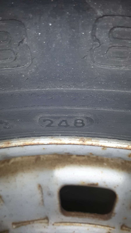 1423575725676-1292870962