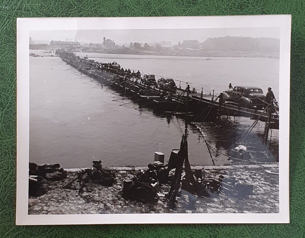 Foto, stark befahrene Pontonbrücke, Gebirgsjäger, Geb.Pi.Btl.54, 2.Wk
