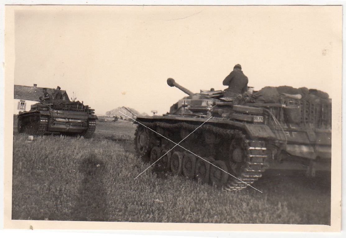 org. Foto Ukraine Gerassimowka  Donezk Panzer Tank Sturmgeschütz