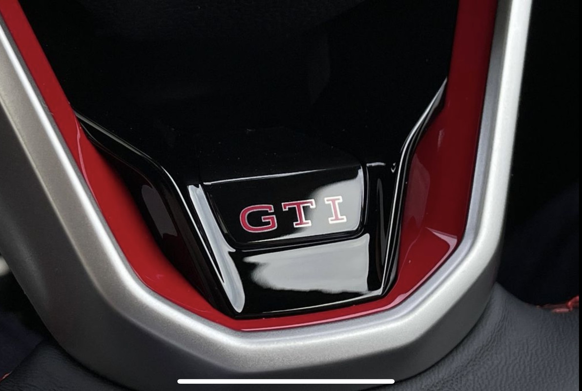 8BA2FEFD-C667-47BF-95D1-7D76F7B42D54