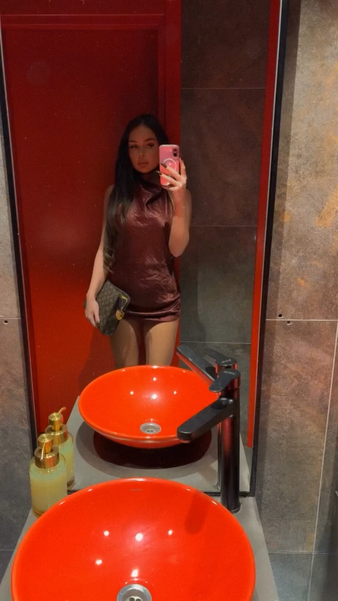 [Image: videoframe-0-10.png]