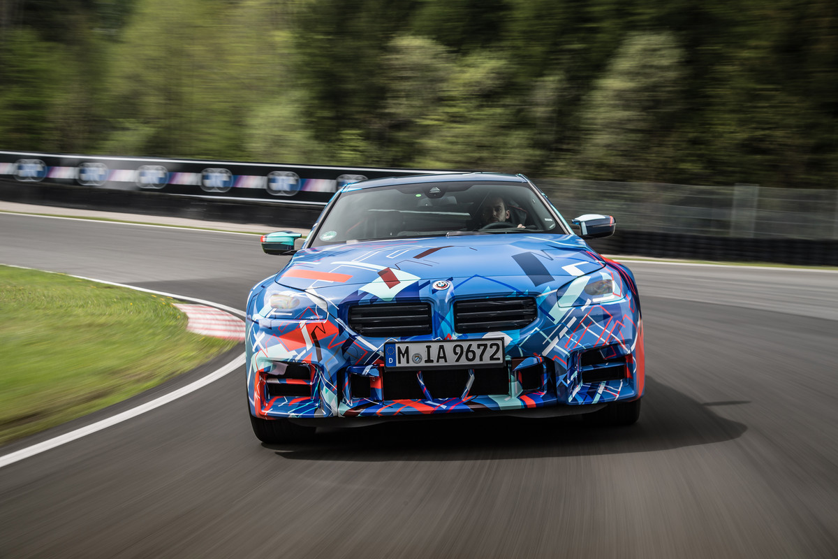 P90467961_highRes_the-all-new-bmw-m2-u