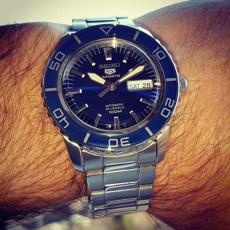 Seiko 5 SNZH53 Cal. 7S36 100M (2)