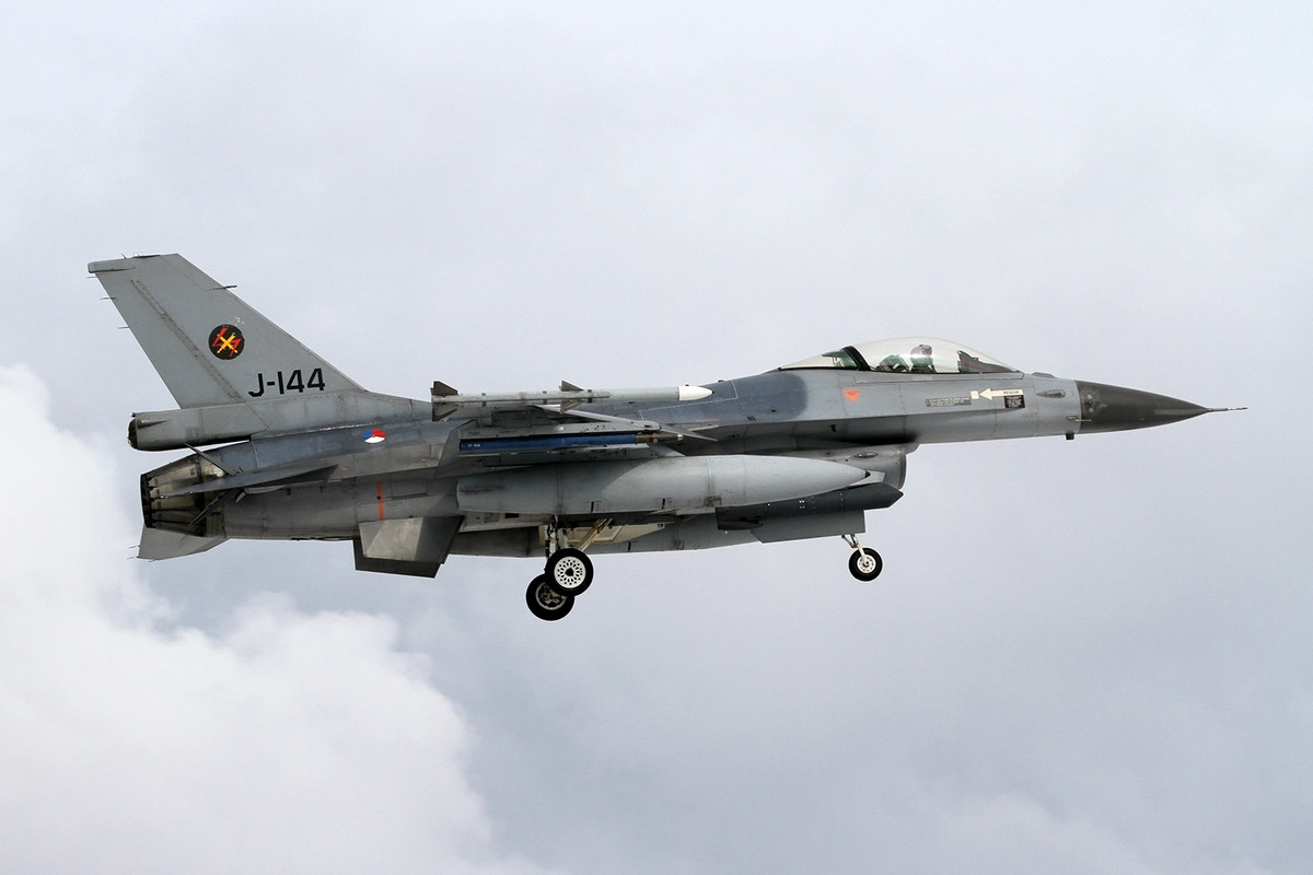 171_F-16AM_KLu_J-144_312 sq