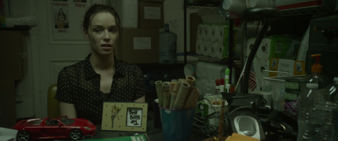 Starry Eyes (2014) (1080p BluRay x265 r00t)-6