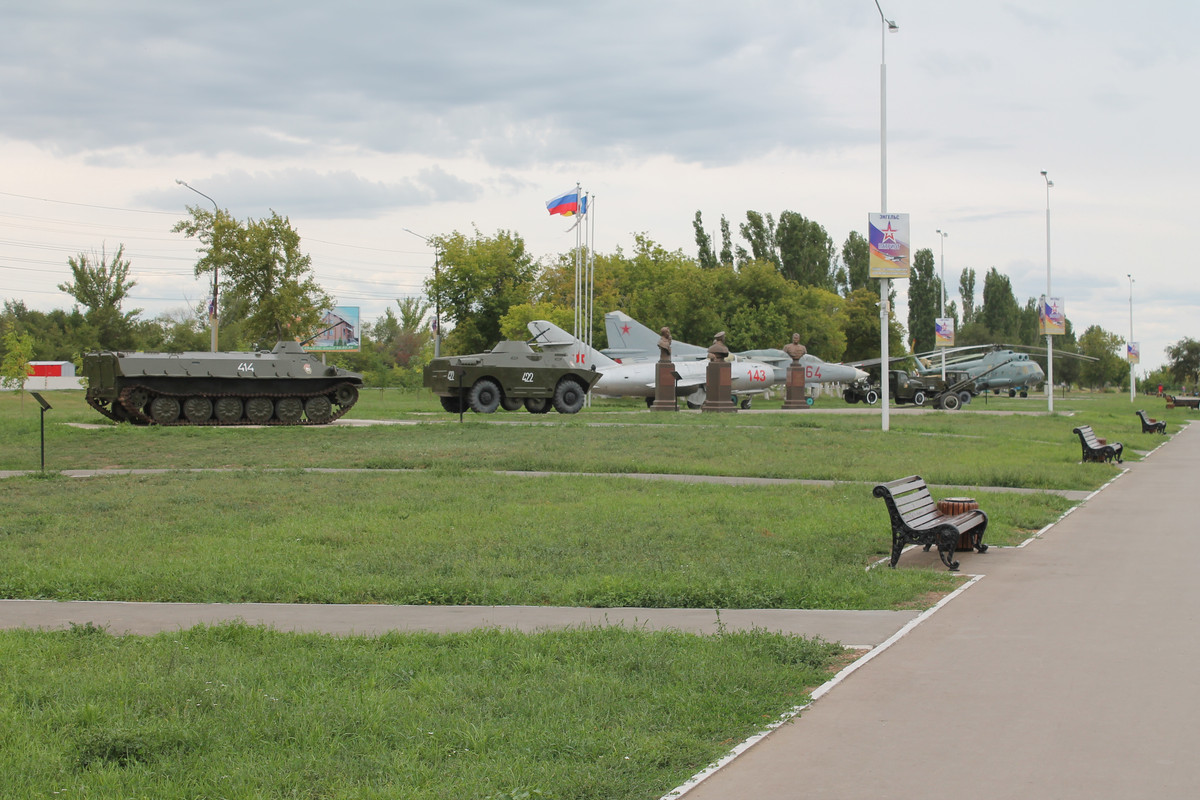 Парк военной техники в энгельсе