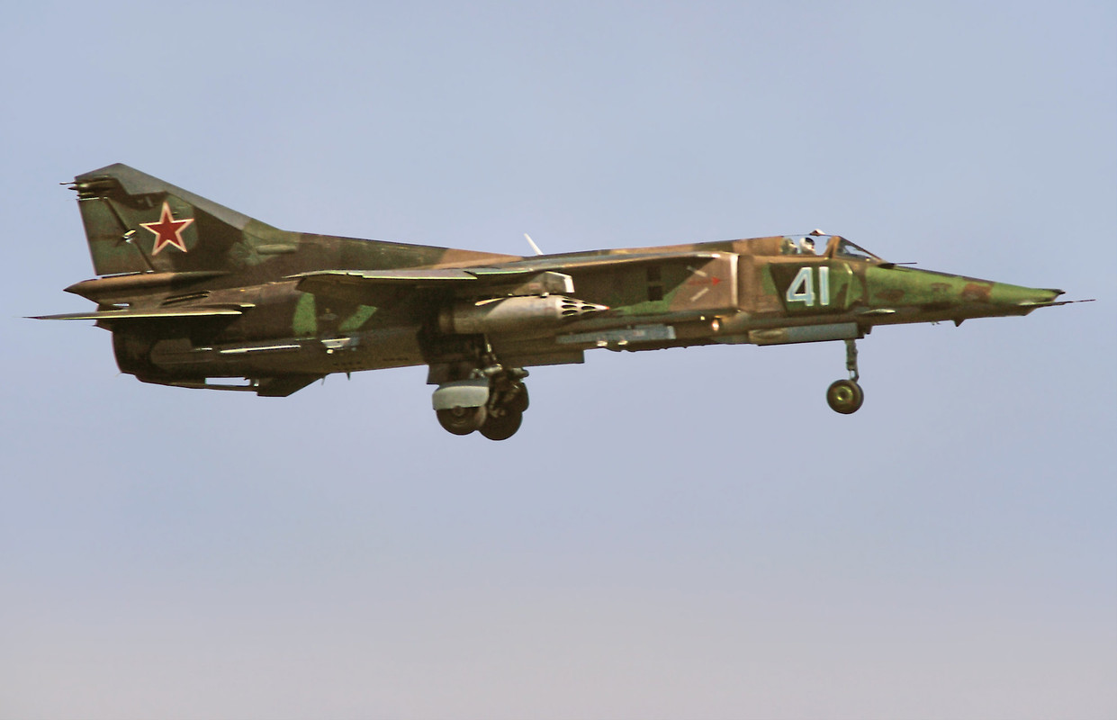 559 APIB Mig-27K 41 Blue_76802627166, Summer 1992 (3)