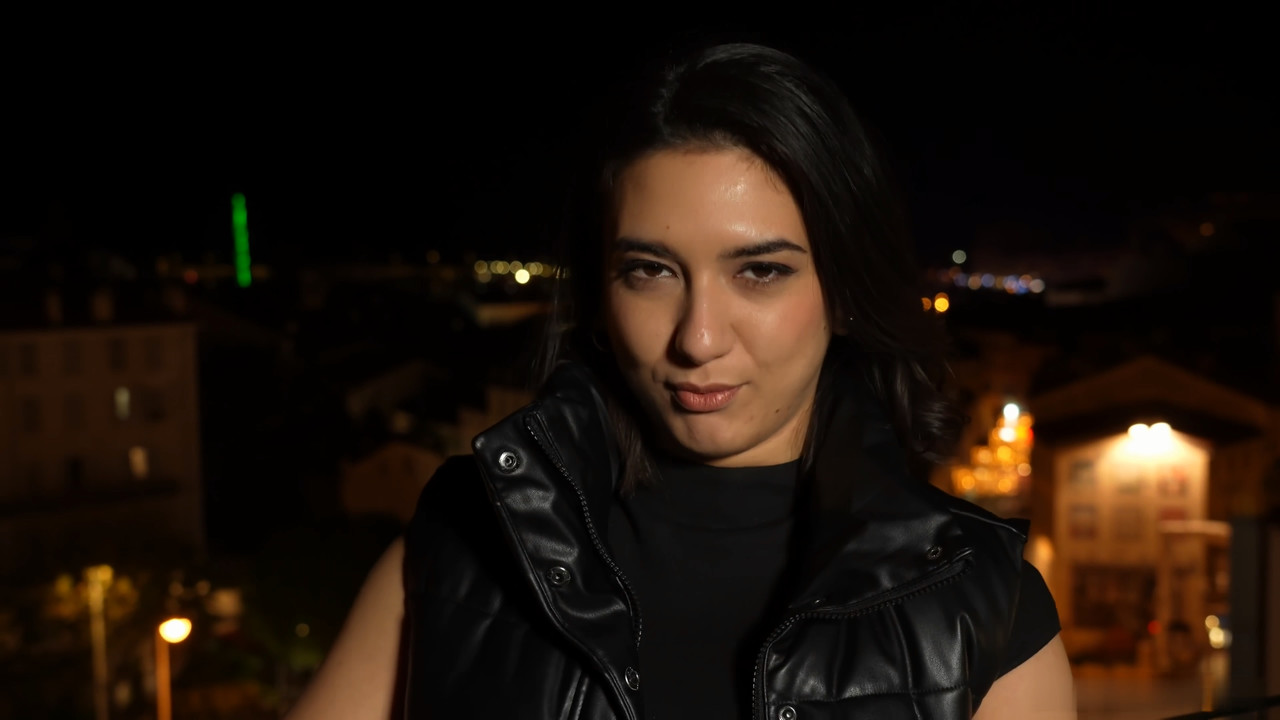 Lena Coxx - Talentful French Cutie.mp4_snapshot_05.54.000