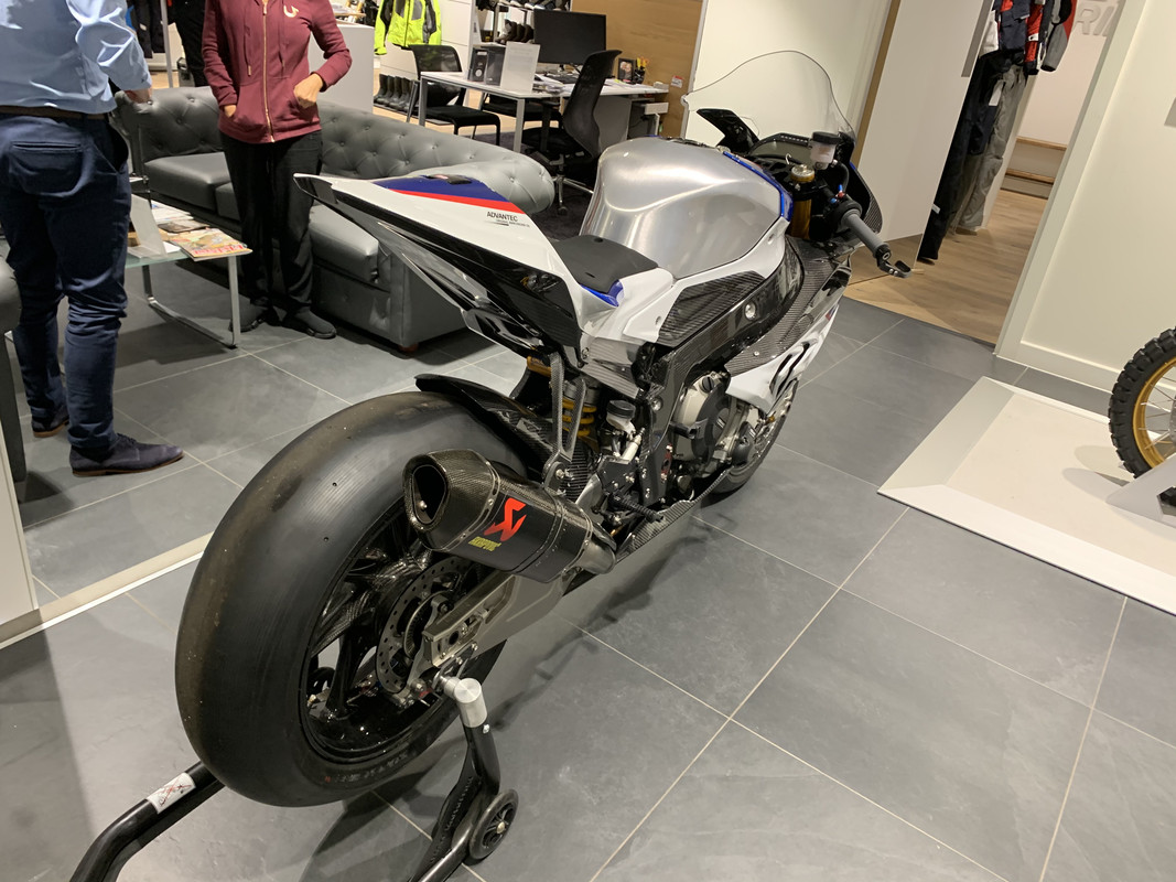 915ABD96-D67E-4D2F-A29C-A22E2CA344F3