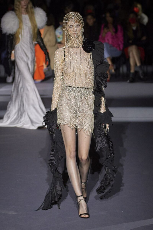 Il balaclava è l'accessorio trend Inverno 2023 Il balaclava è l'accessorio trend Inverno 2023
