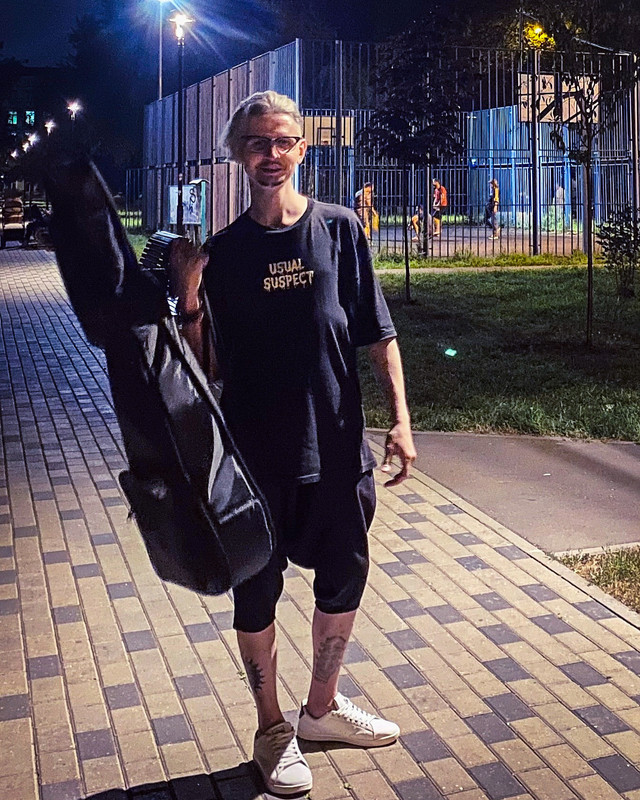 E5DB1452-650B-481A-AA89-B7EA52385063