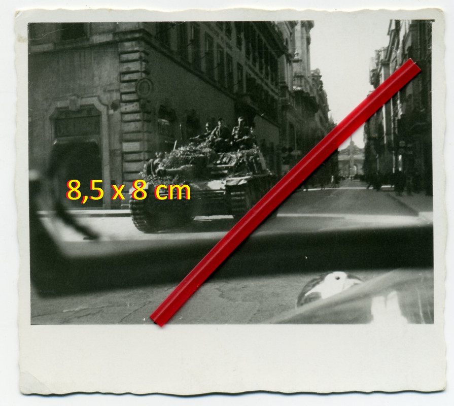 Foto deut. Sturmgeschütz in Rom via Nazionale It