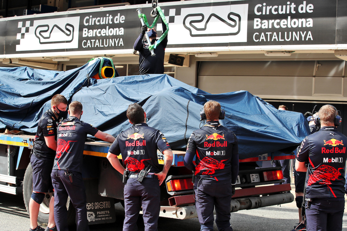 [Imagen: f1-test-barcellona-day-2-gallery-fotografica-151.jpg]