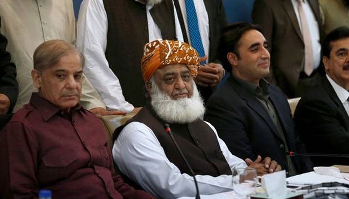 PTI, govt agree on Fazl as mediator; Maulana lays down conditions