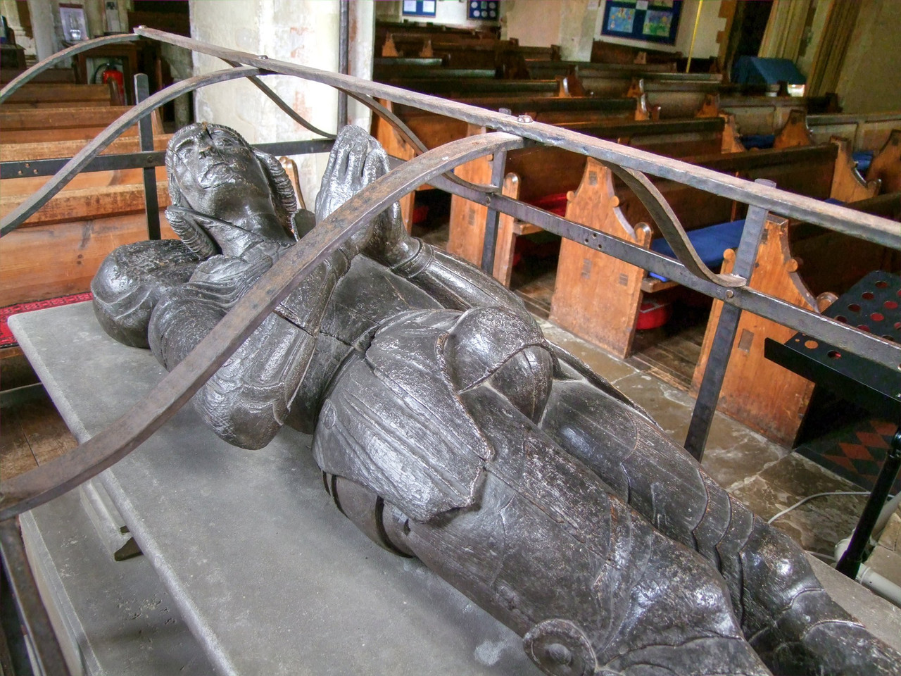 Wooden effigy of Sir Anthony St Leger d 1539 at Slindon West Sussex in Cod we trust