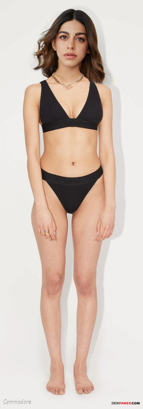 Alaya Furniturewala Bikini (1)