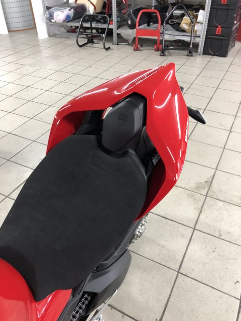 7E0652F0-EAD3-4E8A-BD07-6F42F4CEF0A0