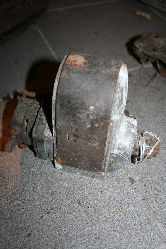 IMG_2914 ISKROWNIK SILNIKA  DEUTZ (SILNIK STACJONARNY) SERII MA Z II POŁ. LAT 20-TYCH XX W. 3