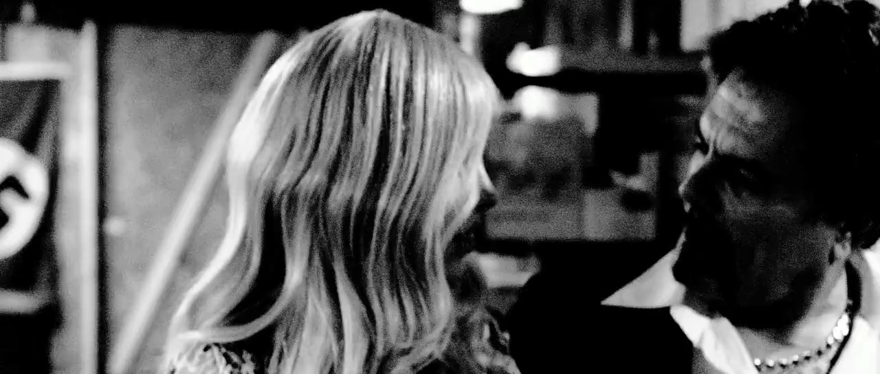 Stiletto-2008-Hindi-English-Blu-Ray-720p-x264-AVC-AAC-6ch-MSub-mkv-0005