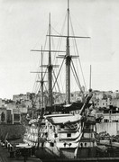 https://i.postimg.cc/ykD6DgYk/HMS-Hibernia.jpg