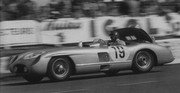24 HEURES DU MANS YEAR BY YEAR PART ONE 1923-1969 - Page 36 55lm19M300SLR_JM.Fangio-S.Moss