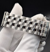 PXL 20251116 235449752