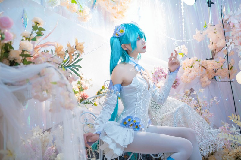 艾西Aiwest 初音未来粉蝶花Cosplay写真图集 Miku高清美图 44P (159.9M)插图7
