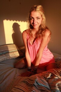 [Image: 8bz5lajkvssw.jpg]