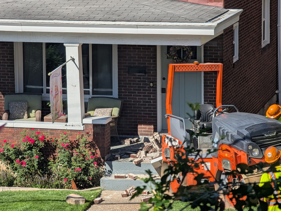 PXL_20250818_205241512