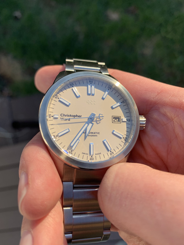 44BA5A56-0F0B-4DE4-A7D8-D733849D13DC