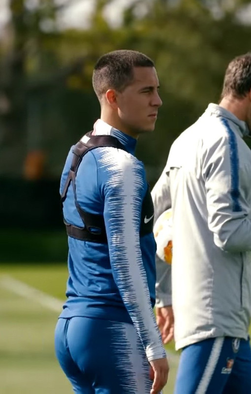 Eden Hazard bulge