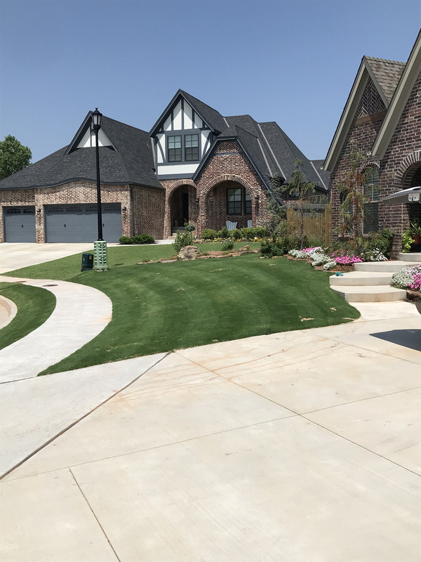 AF8728A1-CAAB-4E09-BBC5-96167AAC72AD