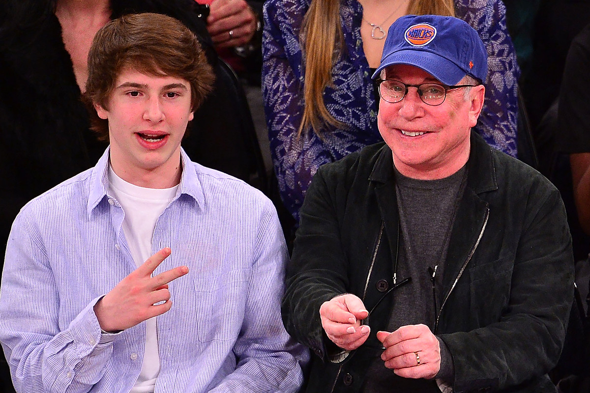 Does Paul Simon Have A Twin Brother?
