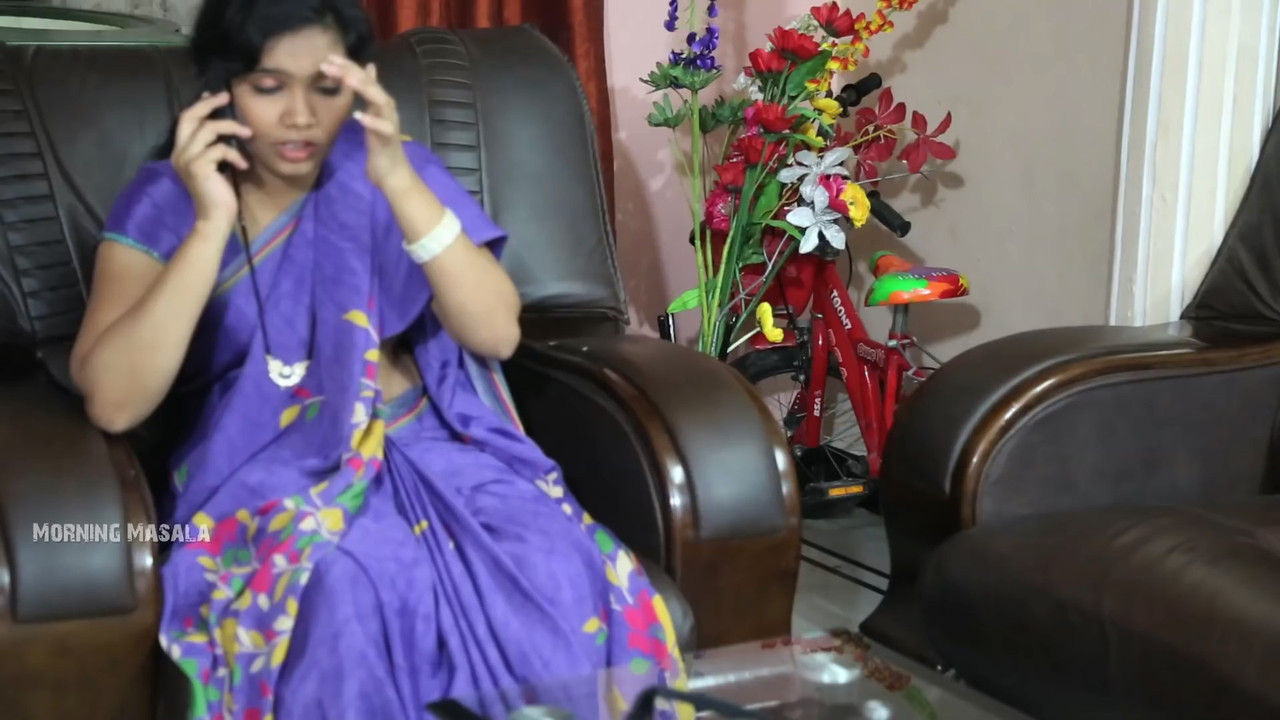 Anjali Aunty Romance With Doctor - YouTube.mp4_snapshot_01.09_[2021.10.12_13.25.38]