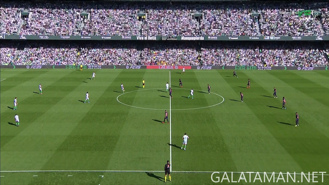 20241110-BET-CEL-LL_1ES-1080.mkv_snapshot_00.46.46.666