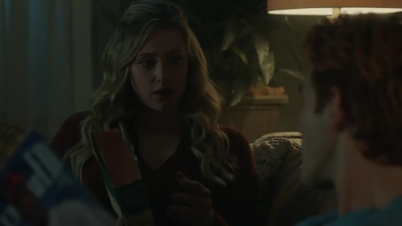 Riverdale.S06E01.Benvenuti.a.Rivervale.1080p.WEBMux.ITA.ENG.x264-BlackBit[screenshot 6]
