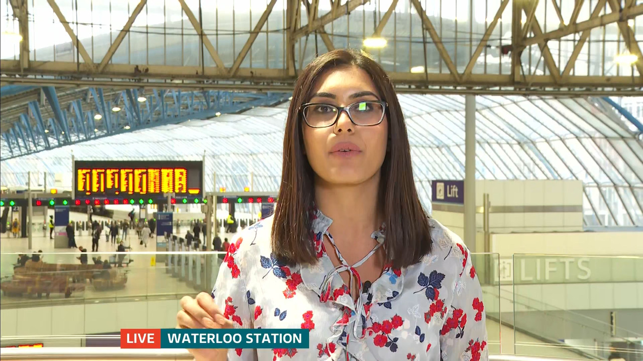 ITV News London_20230512_18001830.ts_snapshot_05.32.407