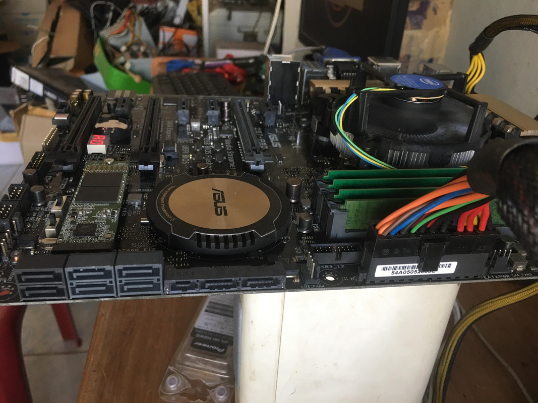 52602609_325979568039245_8869017868927238144_n